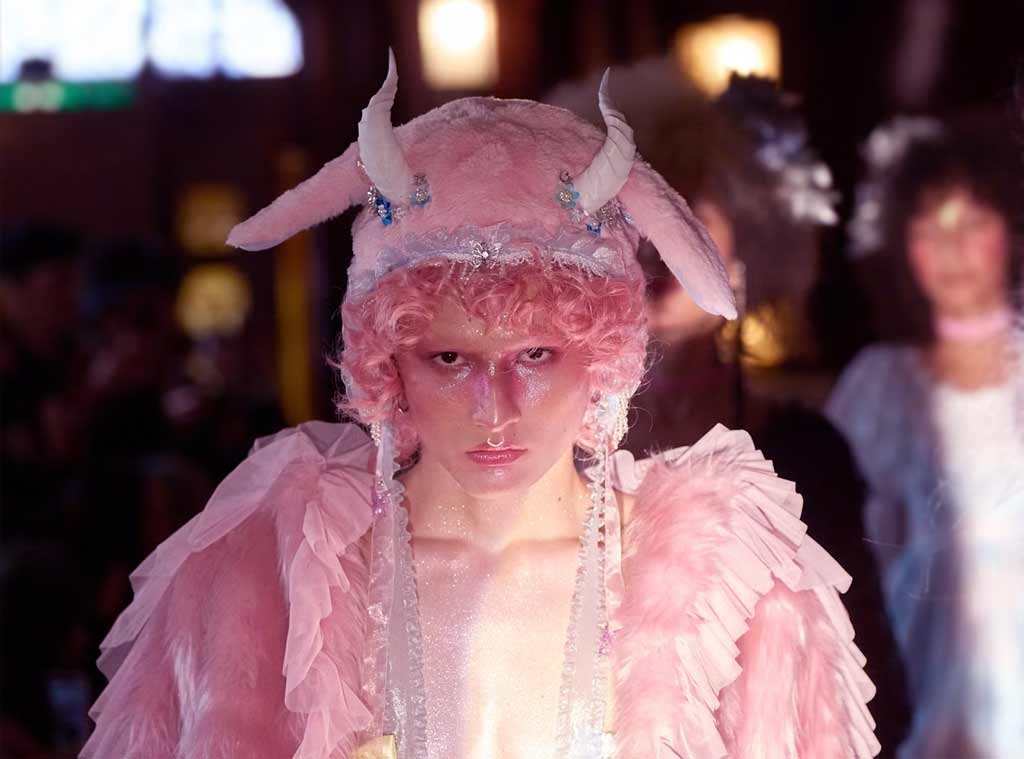 Tokyo Fashion Week historical silhouettes